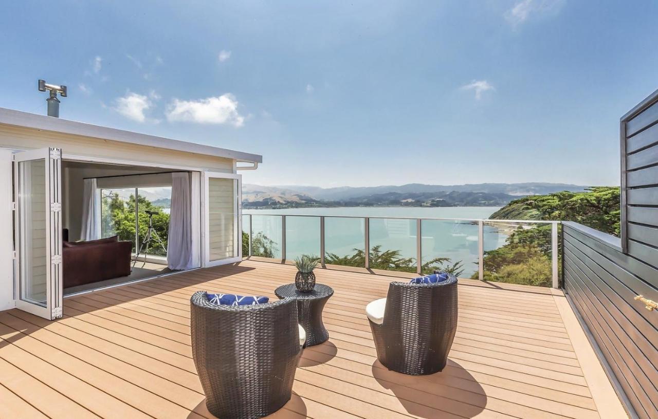 Whitby Sea View Apartment Porirua Bagian luar foto